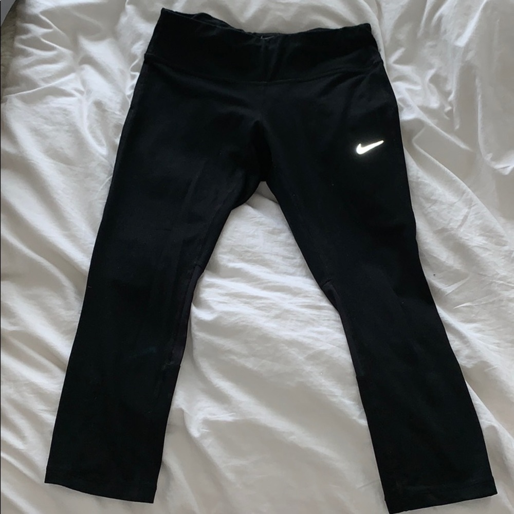 Nike cropped leggings